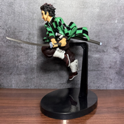 Scale reference / hand photo	Tanjiro Kamado 20cm figure size comparison — display scale anime collectible India